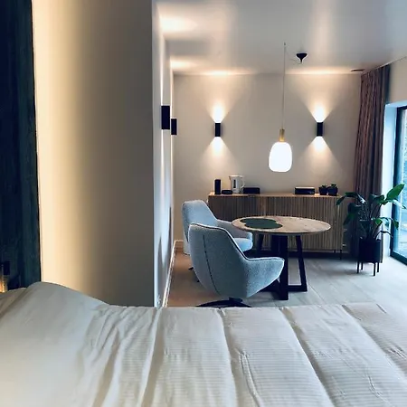 Suites Le Porte-Bonheur-2